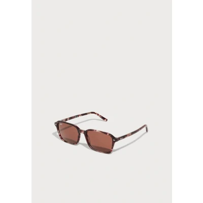 Image of Ray Ban Raimond Unisex Sunglasses, Size: 56, Transparent fantasy violet/red