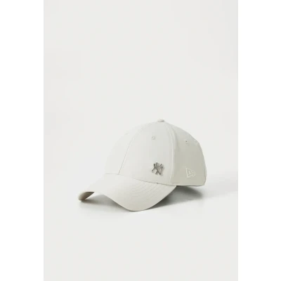 Image of New Era 9Forty Strap Cap FLAWLESS York Yankees stone