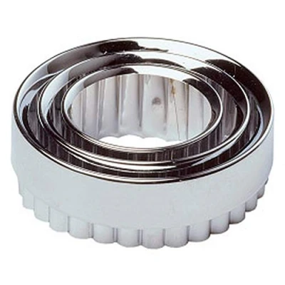 Image of Chef Aid Pastry Cutters, Set Of 3, Cookie Biscuit Cutter, Scone, Mince Pie, Tarts, Mini Quiches, Dough, At Home Baking, Cake Decorating, Fondant Icing, Round Circle Crinkled Stainless Steel Cutters