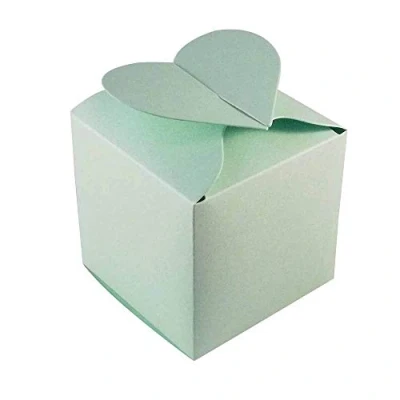 Image of 50 x Light Green Heart Top Wedding Favour Boxes