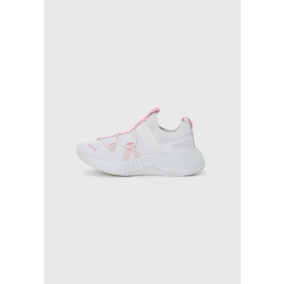 Image of Puma Softride SERA Training shoe, Women&#039;s, Size: 5, Feather gray/poised pink/mauve mist shoes