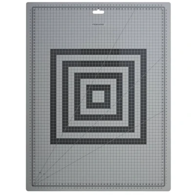 Image of Fiskars Cutting Mat A2 (45 x 60 cm/18 24 Inch), Cut Resistant, 1003895