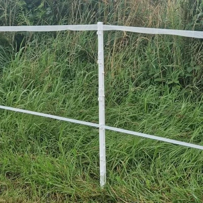 Image of White 4FT Poly Post 125cm Tall Plastic Fencing Stake Reinforced Electric Fence Pole Ideal for Temporary Fences Portable Paddock Equestrian Livestock Grazing Control (80)