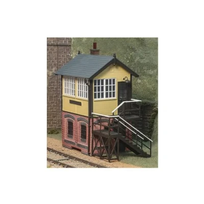 Image of Peco LK 715 Lineside Signal Box Brick Base O Gauge