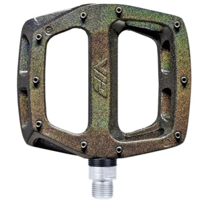 Image of DMR V12 PEDAL 9/16 GALAXY Length 3.9 inches (100 mm) Width 3.7 (95 Thickness 0.6 (16 mm), VV12 GX