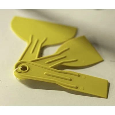 Image of Garden Mile Durable 3pc Putty Knife Set Plastic Scraper, Lightweight Painters Tool Easy to Clean Ideal for Filling Holes, Skimming or Spreader Plaster Wall Filler Use Walls, Ceilings