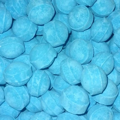 Image of 30 x Scented Bath Marbles Fizzers Mini Bombs in Gift Bag (Harvey Wallbanger Cocktail)