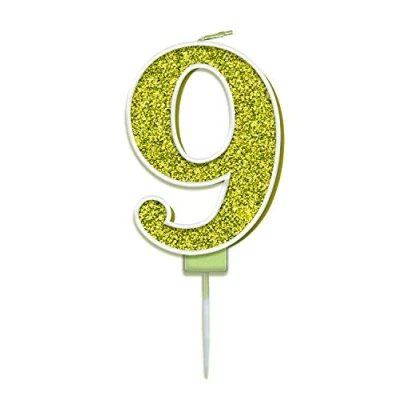 Image of Oaktree Sparkling Fizz No.9 Candle 7.5cm Gold