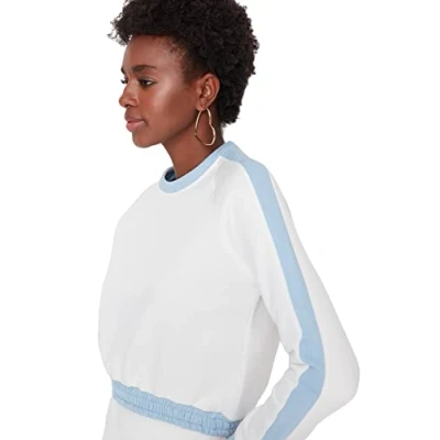 Image of Trendyol Women Fitted Basic Crew neck Knit Sweatshirt Ecru