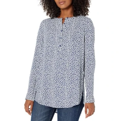 Image of Amazon Essentials Women&#039;s Long Sleeve Woven Blouse, Navy White Leaf Print, S