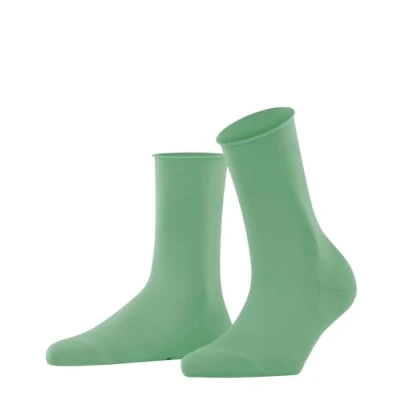 Image of FALKE Women&#039;s Active Breeze W SO Lyocell Plain 1 Pair Socks, Green (Nettle 7447) new eco friendly, 2.5 5