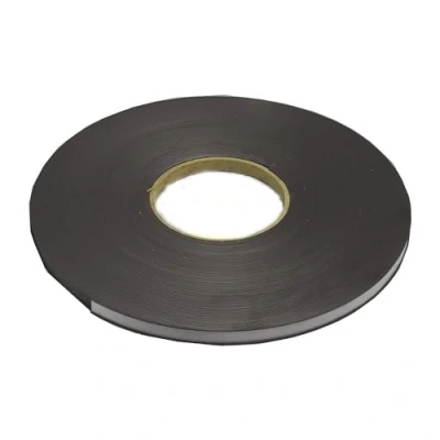 Image of Label holders, magnetic, sold by the roll, length 50 m, height 20 mm.