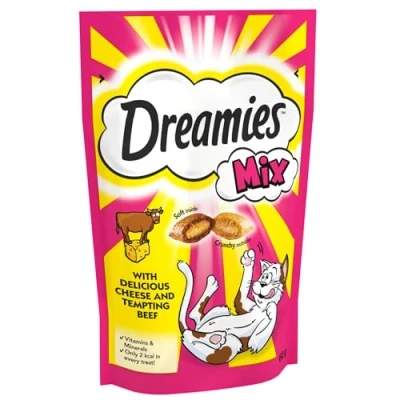 Image of Dreamies Cat Treats, Tasty Snacks with Delicious Cheese and Tempting Beef, 8 Pouches of 60 g