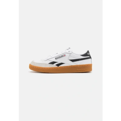 Image of Reebok Classic CLUB C Revenge Vintage Unisex Trainers, Size: 10.5, White/black/gum Leather/synthetics