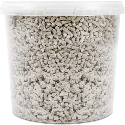 Image of SQUAWK Peanut Suet Pellets Garden Wild Bird Food Mix Nutritious and Healthy Feed Mixture Premium Protein Rich Formula Contains Essential High Energy Vitamins, Minerals Sugars (5L)