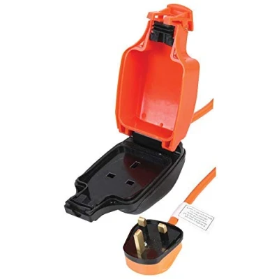 Image of PRO ELEC PEL01010 Mains Extension Lead with Outdoor 1 Gang Socket, IP54, 15m, Orange