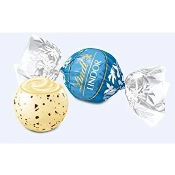 Image of 50 LINDT STRACCIATELLA WHITE CHOCOLATE LINDOR TRUFFLES LIMITED EDITION