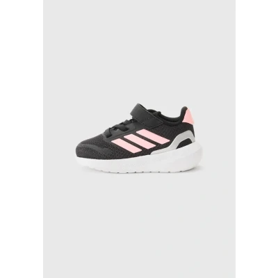Image of adidas Boy&#039;s Unisex Runfalcon 5 Shoes Kids, Black Pink, UK Child