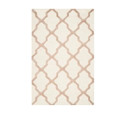 Image of Safavieh Ava Textured Area Rug, Hand Tufted Wool Carpet in Ivory / Beige, 120 X 180 cm