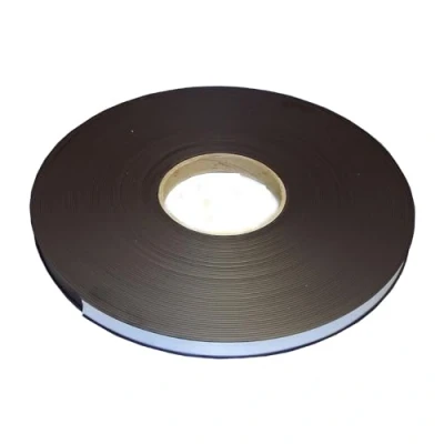 Image of Label holders, magnetic, sold by the roll, length 50 m, height 30 mm.