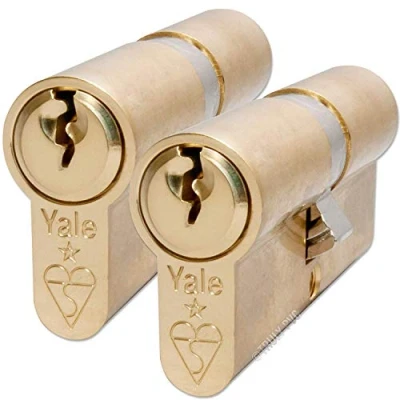 Image of Yale KM3550 PB Euro Double 1 Star Kitemarked Cylinder, 3 Keys Supplied, High Security, Boxed, Suitable for All Door Types, Brass Finish, 35:10:50 (95 mm), Pack of 2