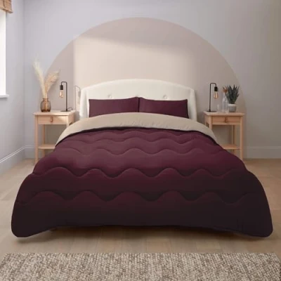 Image of Silentnight Coverless Seersucker Duvet &amp; Pillowcase Set Soft Stylish 10.5 Tog Two Reversible Colours Bed Quilt All Year Round Comfort No Cover Needed Machine Washable Berry Cream, Double
