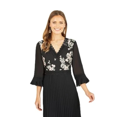 Image of Yumi Black Embroidered Panel Midi Dress with Pleats 10
