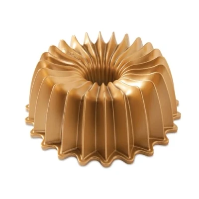 Image of Nordic Ware Bundt Tin Brilliance Gold ø 26 cm / 2.4 Liters