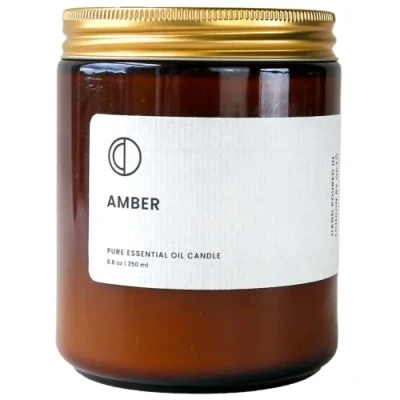 Image of OCTŌ Amber Scented Candle. Made with Essential Oils and Soy Wax. 250ml