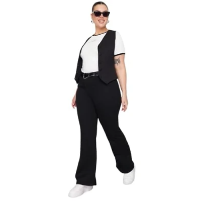 Image of Trendyol Women Plus Size High Waist Flare Leg Jeans Schwarz