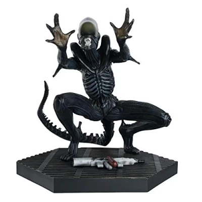 Image of Alien MEGA Vent Attack Xenomorph Figurine &amp; Predator Collection by Eaglemoss Collections