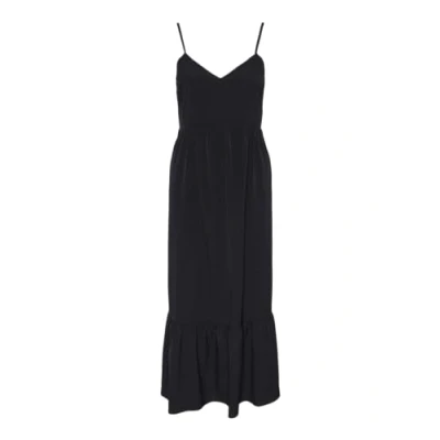 Image of Pieces Pcsade Strap Maxi dress, Women&#039;s, Size: Medium, Black