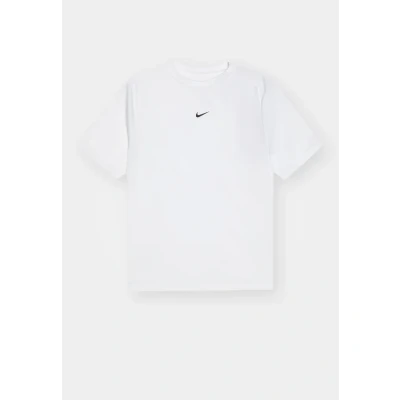 Image of Nike Performance Multi Unisex Sports Tshirt for kids, Size: 13 15y, White/black
