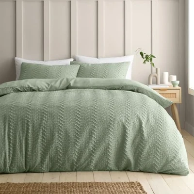 Image of Catherine Lansfield Heatset Wave Super King Duvet Set Mint Green