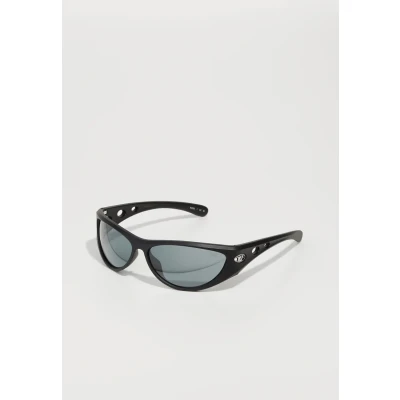Image of DIESEL Unisex DL3004U 20026G Sunglasses Injected Black Cat Eye Normal