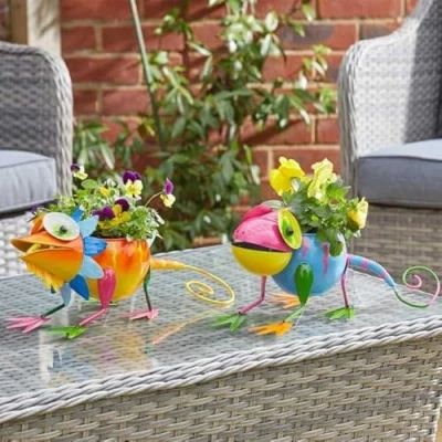 Image of Garden Mile Novelty 2 Gecko Planters Hand Painted Metal Hard Wearing Weather Proof Animal Themed Outdoor Décor Flower Pots for Decoration (2pk Planter)