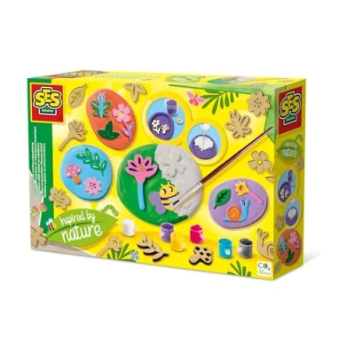 Image of SES Creative 14036 Botanical relief casting and painting Inspired by nature, make your own moulds with fast drying plaster, complete set for children 5 years older