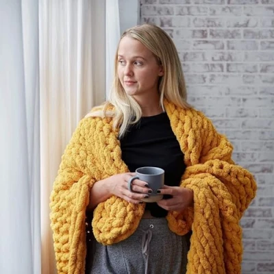Image of WJHDWYD Chunky Knit Blanket, Handmade Bulky Knitted Yarn Super Large Throw, Bedroom Decoration Bed Chair Sofa Pet Mat Yoga Rug Woven Blanket(Yellow,40 * 60 CM)