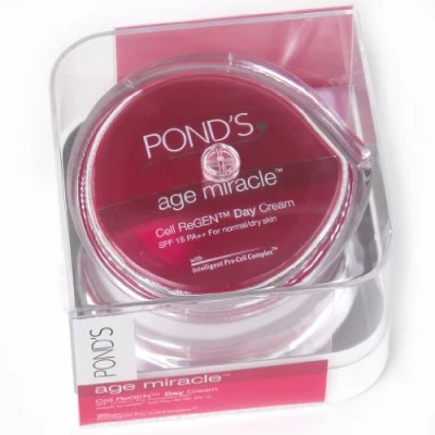 Image of Pond&#039;s Age Miracle Daily Resurfacing Cream SPF 15 Pa++ 50g
