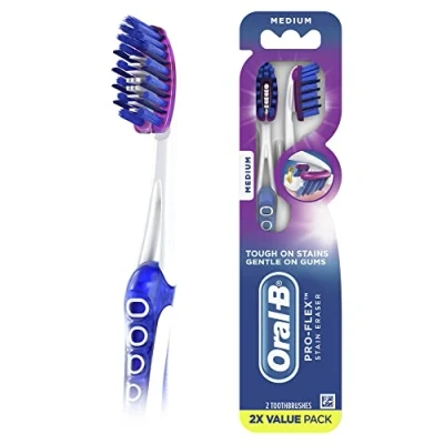 Image of Oral B 3D White Luxe Pro Flex 38 Medium Manual Toothbrush Twin Pack (Packaging May Vary), 2 Count