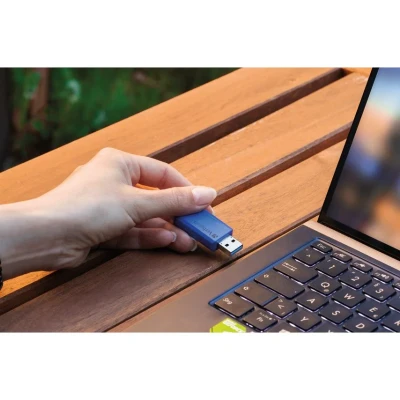 Image of Verbatim Store &#039;n&#039; Click USB stick 3x 3.2 Gen1 16GB memory with locking mechanism 3 external storage for laptop notebook &amp; co up to 5Gbit/s red blue yellow