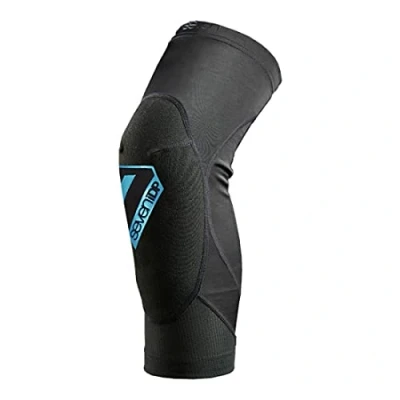 Image of 7 IDP Transition Knee Pads Black/Blue (M)