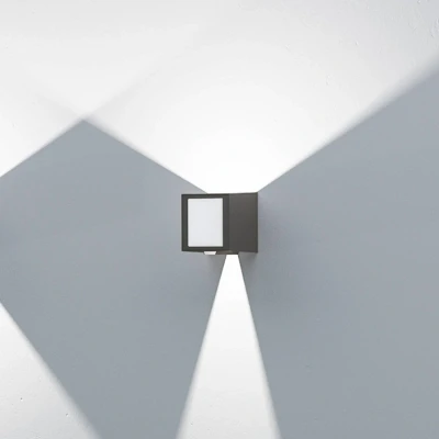 Image of LOOM DESIGN Una LED outdoor wall lamp up/down/frontal