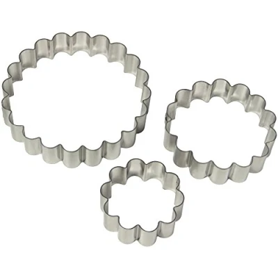 Image of PME Stainless Steel Carnation Cutters, Set of 3