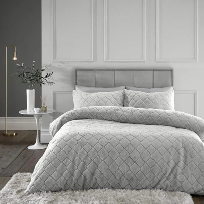 Image of Catherine Lansfield Cosy Diamond Faux Fur Single Duvet Cover Set with Pillowcase Silver Grey