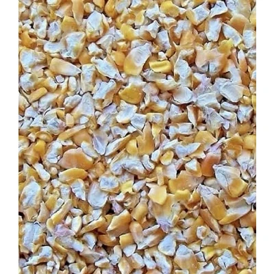 Image of * New Split Kibbled Maize 500g Fishing Bait and Animal Feed SJJ