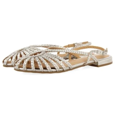 Image of Gioseppo Hingham Sandals, Women&#039;s, Size: 4, Silver coloured Synthetics/textile