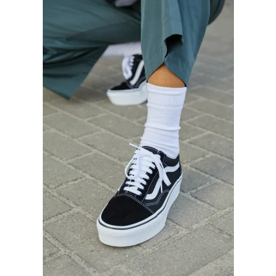 Image of Vans UA OLD Skool Stackform Trainers, Women&#039;s, Size: 8, Black/true white Leather and textile