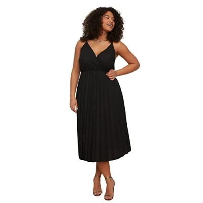 Image of Trendyol FeMan Plus Size Midi A line Relaxed fit Knit Dress Black