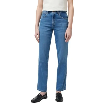 Image of Wrangler Women&#039;s Straight Jeans, Aurelia, 31W x 32L